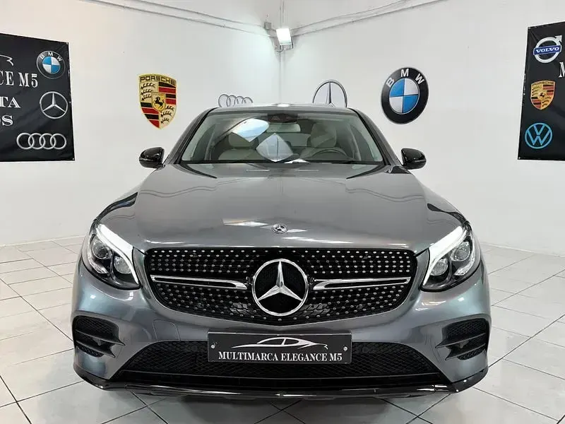 Usado Mercedes GLC250 204 CV (150 kW) 2018 Gris / plata Coupe