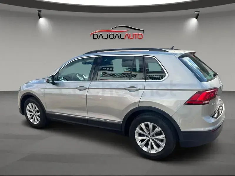 Usado VW Tiguan Advance 150 CV (110 kW) 2016 Gris / plata SUV