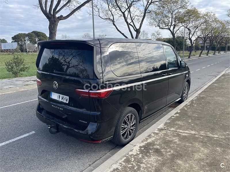 Usado VW Multivan Life 218 CV (160 kW) 2023 Negro Van