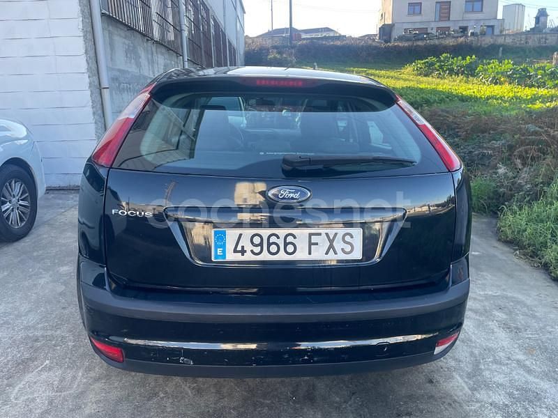 Usado Ford Focus Trend 115 CV (84 kW) 2006 Negro Berlina