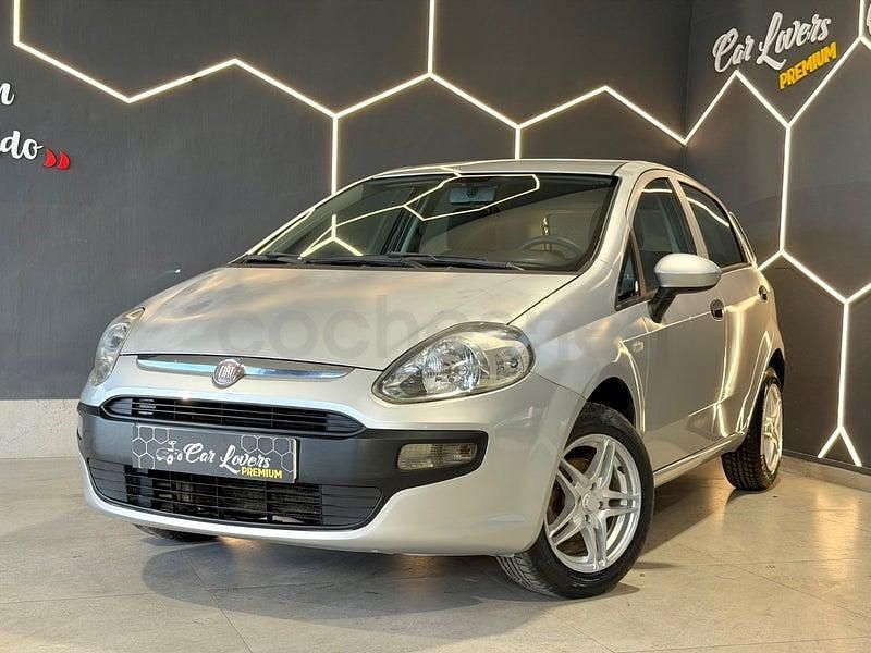 Usado Fiat Punto Evo Dynamic 77 CV (56 kW) 2010 Gris / plata Utilitario