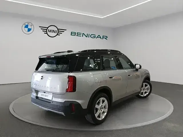 Usado Mini Countryman Classic 170 CV (125 kW) 2024 Gris SUV