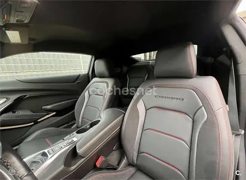 Usado Chevrolet Camaro 405 CV (297 kW) 2015 Granate Coupe