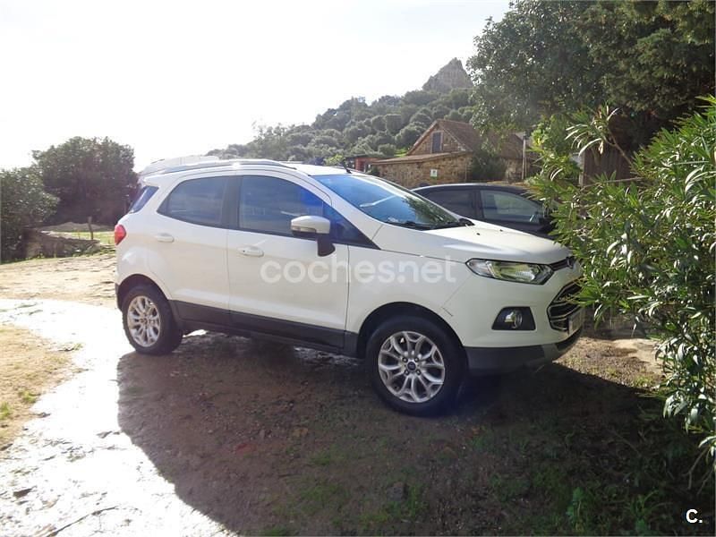 Usado Ford Ecosport Titanium 112 CV (82 kW) 2017 Blanco SUV