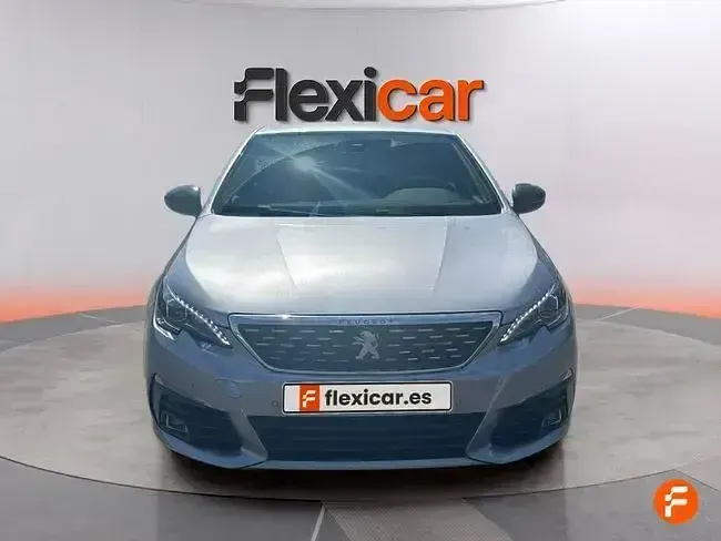 Usado Peugeot 308 GT-line 130 CV (95 kW) 2019 Gris Berlina