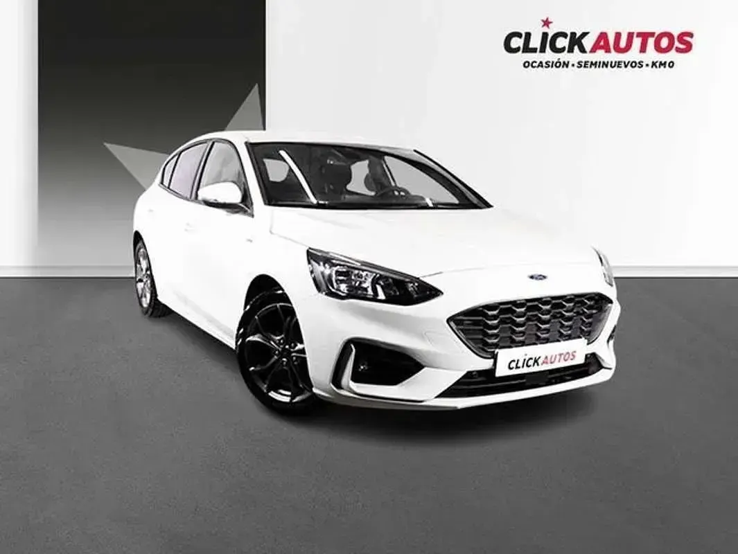 Usado Ford Focus ST-Line 125 CV (91 kW) 2022 Blanco Berlina