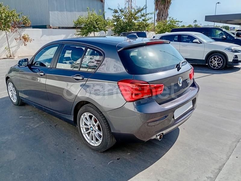 Usado BMW 116 109 CV (80 kW) 2019 Gris / plata Utilitario