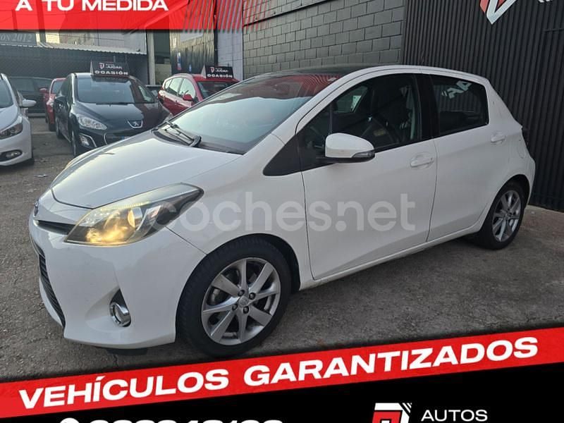 Blanco Usado 2013 Toyota Yaris Hybrid Advance Berlina | 9500 € (Precio justo) - Imagen 1/4