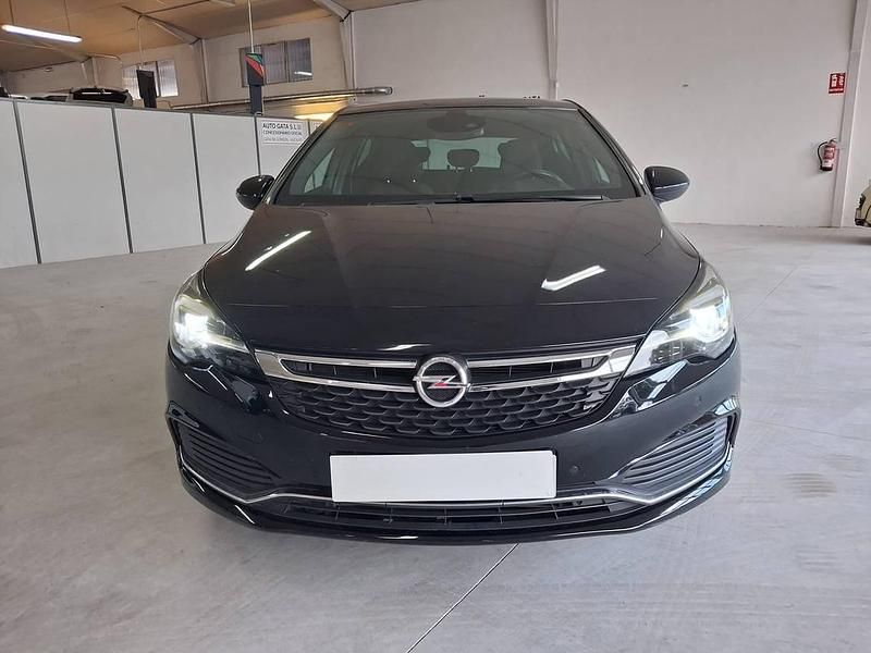 Usado Opel Astra S 150 CV (110 kW) 2018 Negro Berlina