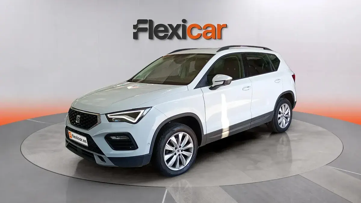 Usado Seat Ateca Style 150 CV (110 kW) 2023 Blanco SUV