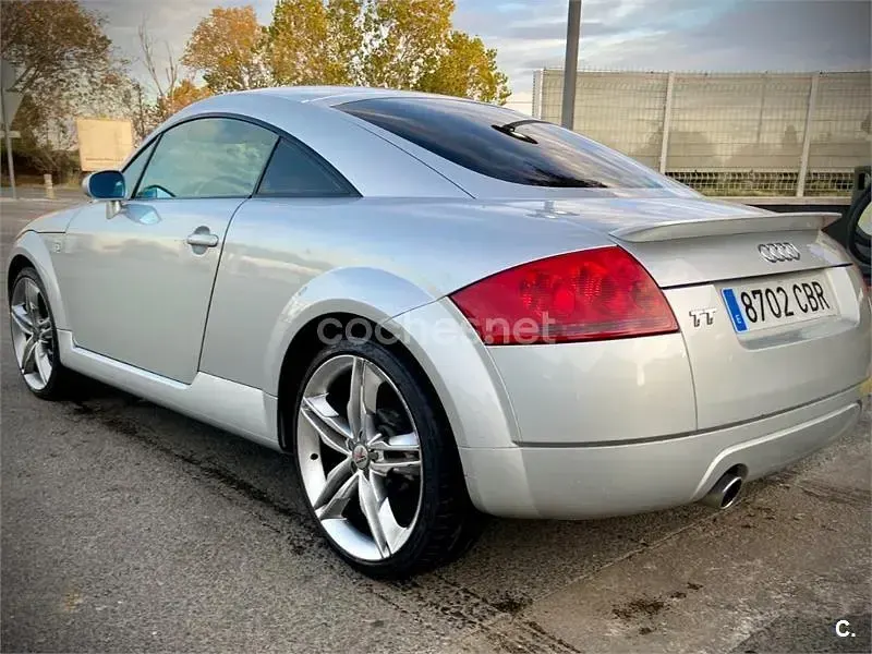 Usado Audi TT 180 CV (132 kW) 2002 Blanco Coupe