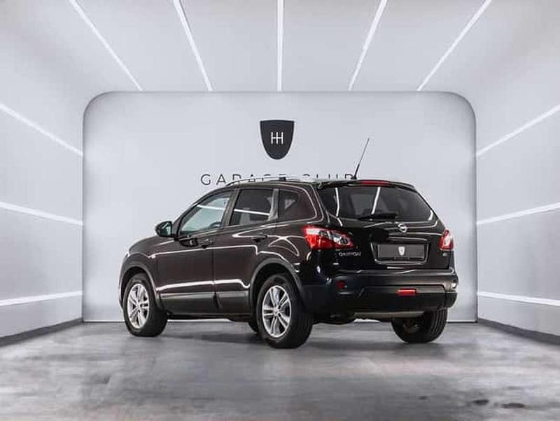 Usado Nissan Qashqai Premium Edition 150 CV (110 kW) 2011 Marrón SUV