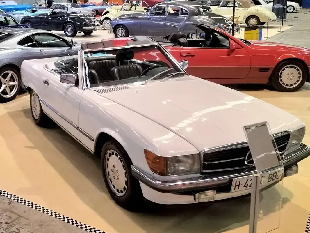 Usado Mercedes SL300 188 CV (138 kW) 1987 Blanco Coupe