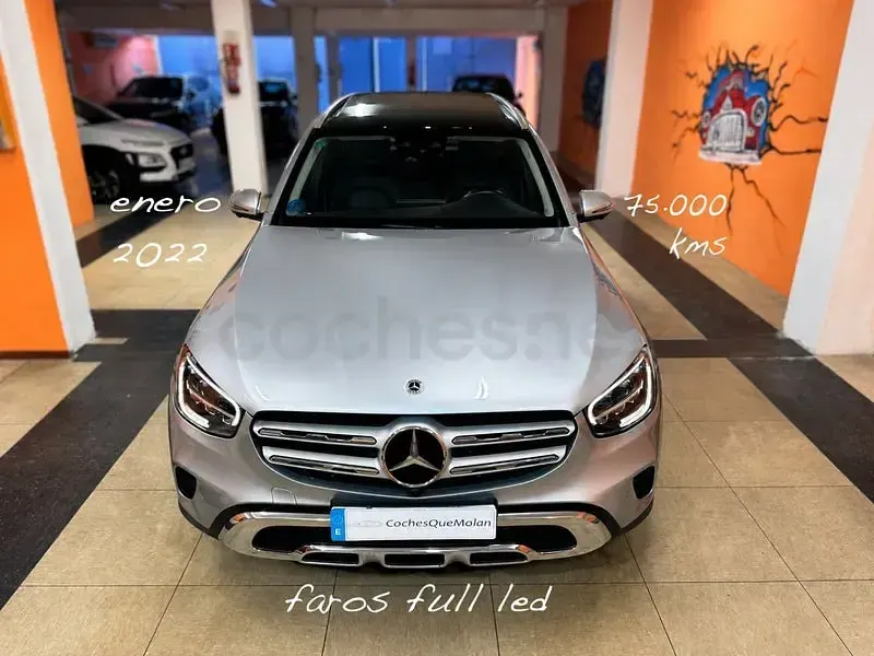 Usado Mercedes GLC300e 320 CV (235 kW) 2022 Gris / plata SUV