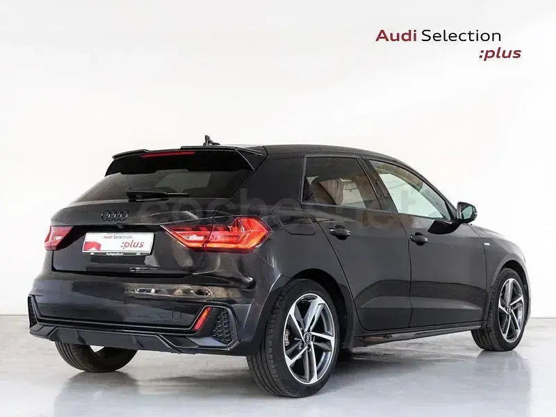 Usado Audi A1 Sportback 110 CV (80 kW) 2023 Negro Utilitario