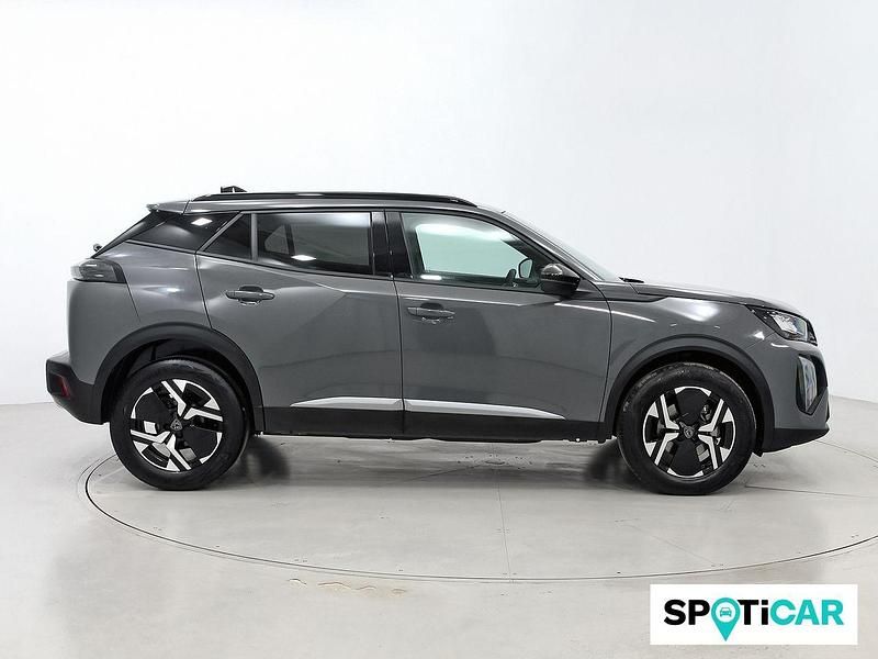 Usado Peugeot 2008 Allure 136 CV (100 kW) 2025 Gris SUV