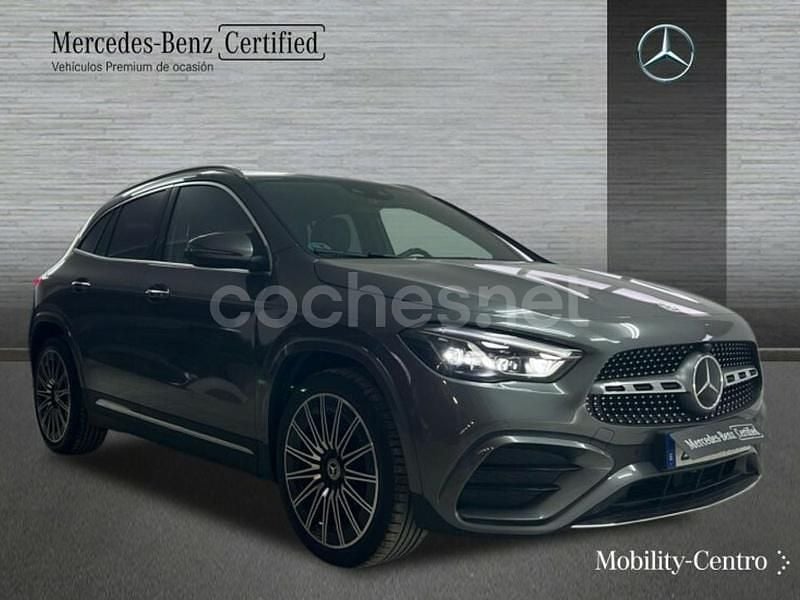 Usado Mercedes GLA220 AMG line 190 CV (139 kW) 2024 Gris montaña SUV