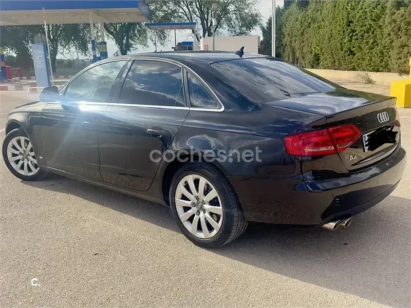 Usado Audi A4 S-Line 143 CV (105 kW) 2008 Negro Berlina