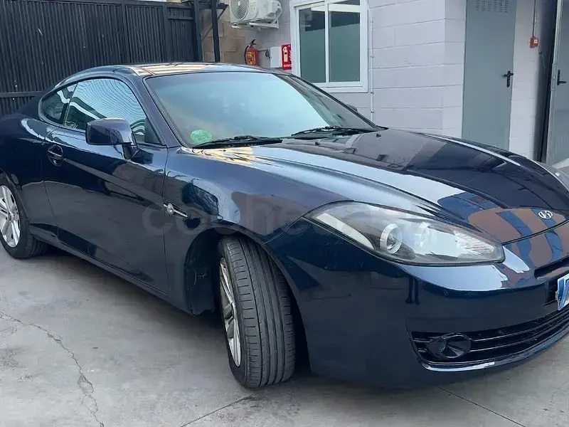 Usado Hyundai Coupé 105 CV (77 kW) 2010 Azul Coupe