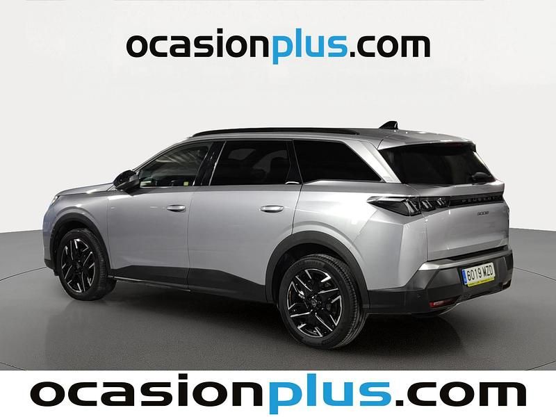 Usado Peugeot 5008 Allure 136 CV (100 kW) 2025 Gris SUV
