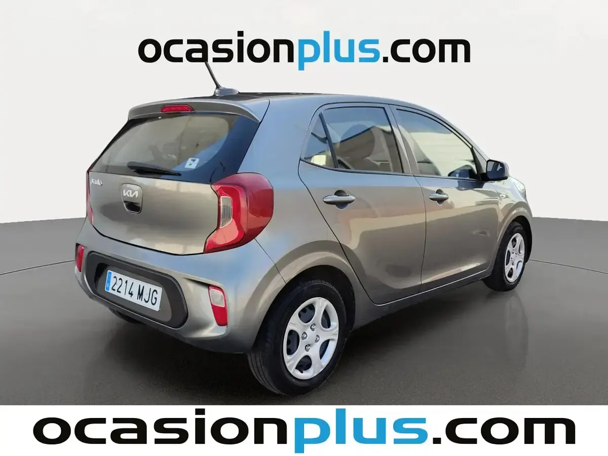 Usado Kia Picanto 67 CV (49 kW) 2023 Gris Utilitario