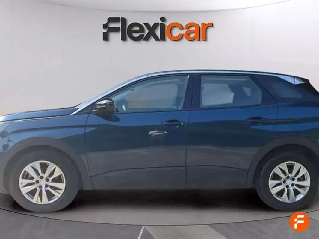 Usado Peugeot 3008 Active 131 CV (96 kW) 2022 Azul SUV