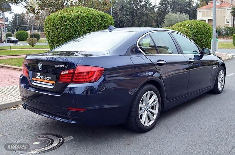 Usado BMW 530 Comfort Edition 258 CV (189 kW) 2012 Azul Berlina