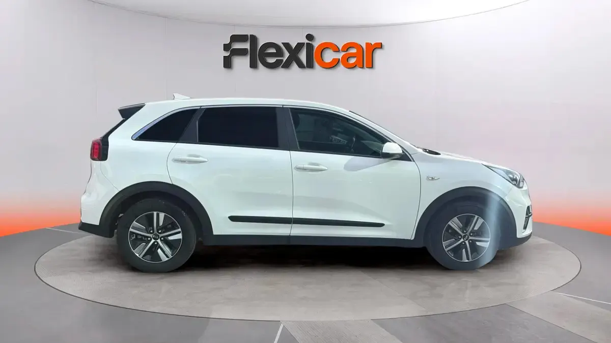 Usado Kia Niro 141 CV (103 kW) 2021 Blanco SUV