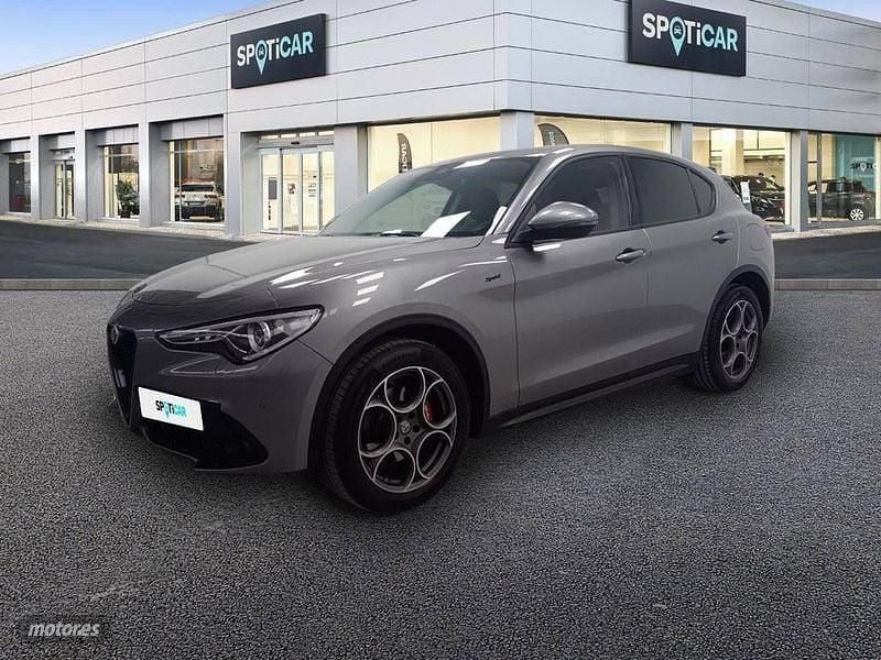 Gris Usado 2021 Alfa Romeo Stelvio Sprint SUV | 27.900 € (Un poco caro) - Imagen 1/4
