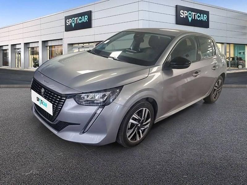 Usado Peugeot 208 Allure 100 CV (73 kW) 2023 Gris Utilitario