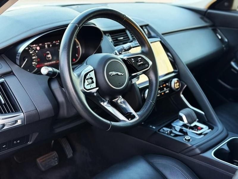 Usado Jaguar E-Pace SE 163 CV (119 kW) 2022 SUV