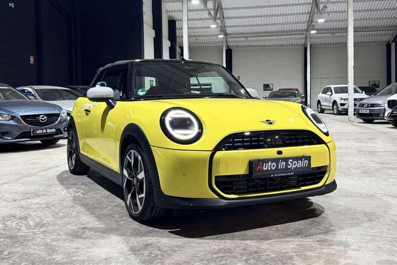 Usado Mini Cooper Cabriolet Classic 163 CV (119 kW) 2025 Amarillo Descapotable