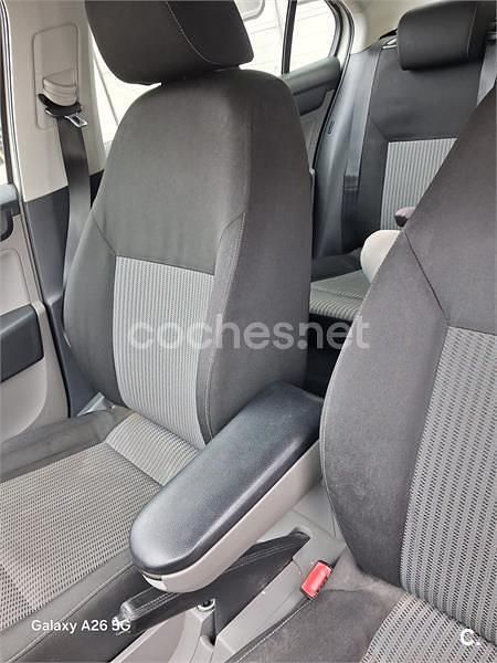 Usado Seat Toledo Ecomotive 105 CV (77 kW) 2013 Blanco Utilitario