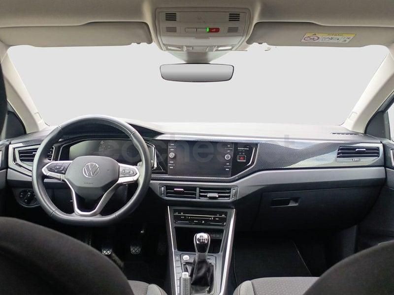 Usado VW Taigo 116 CV (85 kW) 2025 Gris / plata SUV