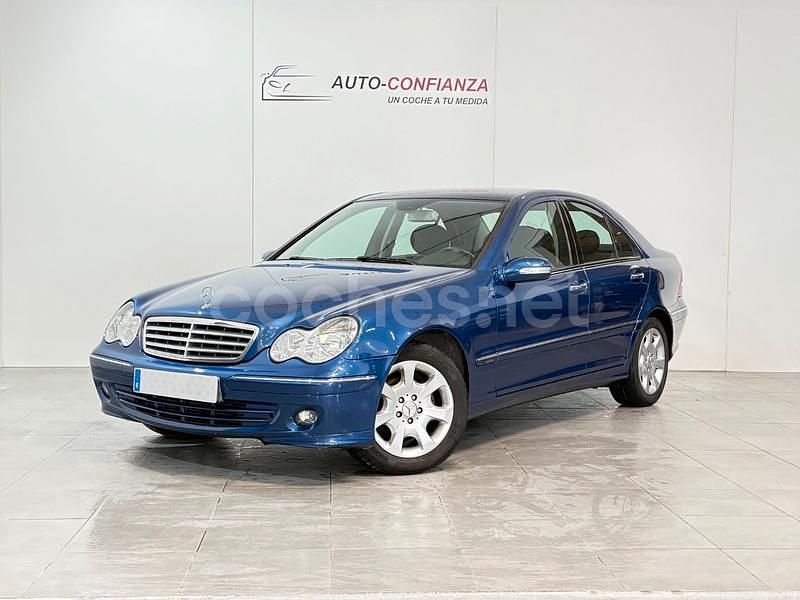 Azul Usado 2007 Mercedes C180 Elegance Berlina | 8995 € (Buen precio) - Imagen 1/4