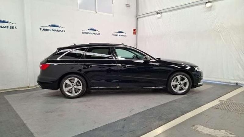 Usado Audi A4 Advanced 204 CV (150 kW) 2021 Negro Familiar