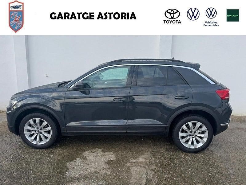 Usado VW T-Roc Advance 115 CV (84 kW) 2020 Gris / plata SUV
