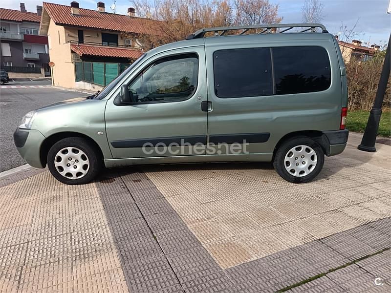 Gris / plata Usado 2009 Peugeot Partner Tepee Monovolumen | 3400 € (Precio justo) - Imagen 1/4