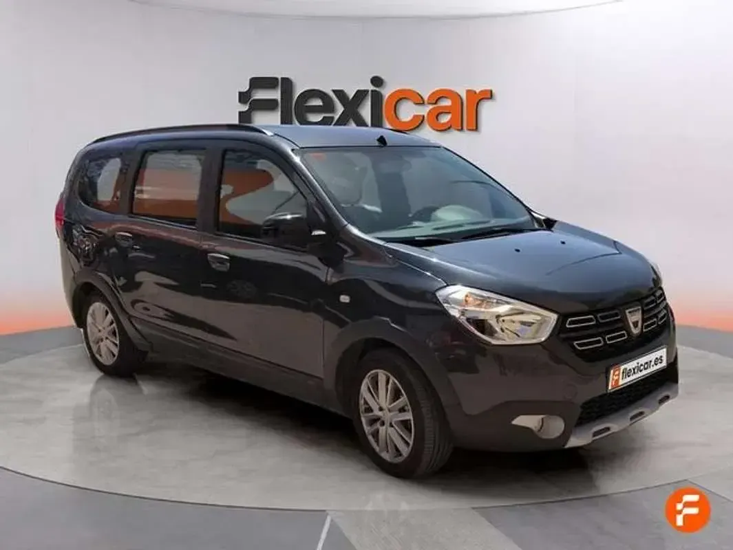 Usado Dacia Lodgy 116 CV (85 kW) 2021 Gris Monovolumen