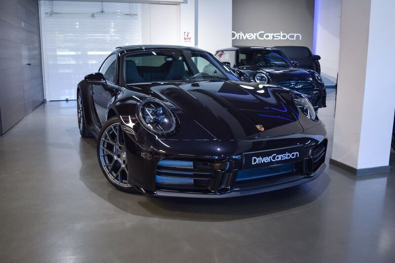 Negro Usado 2024 Porsche 911 Carrera Coupe | 182.900 € - Imagen 1/4
