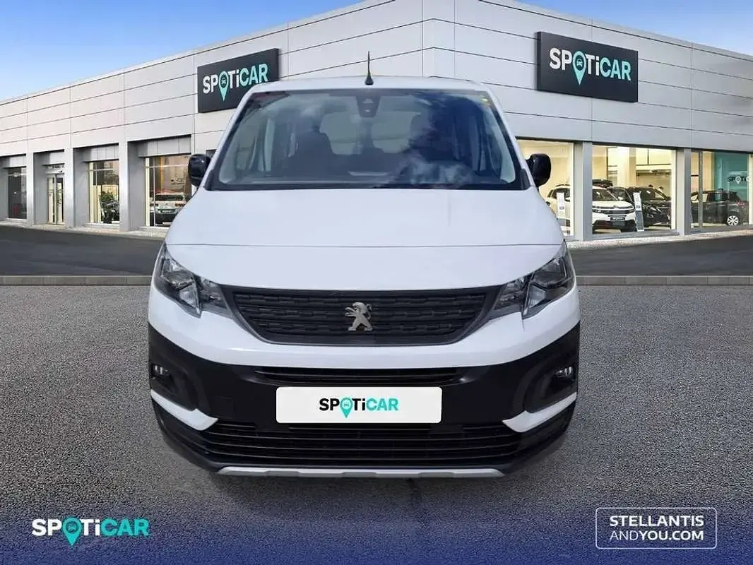 Usado Peugeot Rifter Active 102 CV (75 kW) 2022 Blanco Monovolumen