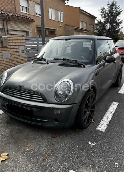 Usado Mini ONE 90 CV (66 kW) 2003 Gris / plata Utilitario