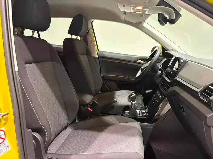 Usado VW T-Cross 115 CV (84 kW) 2024 Amarillo SUV