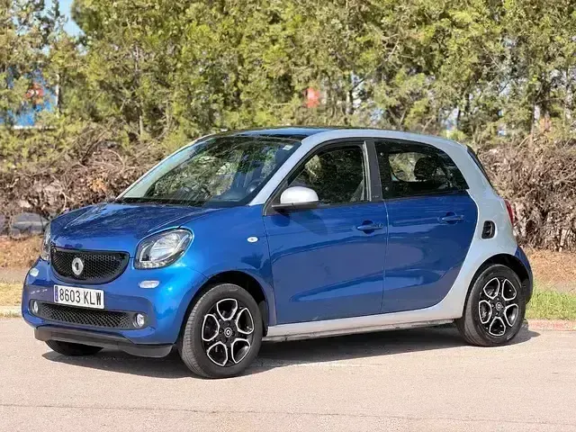 Usado Smart ForFour 90 CV (66 kW) 2018 Azul Utilitario