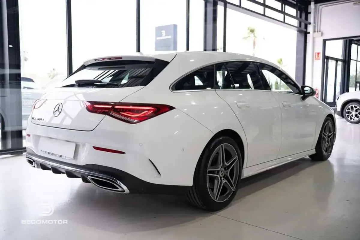 Käytetty Mercedes CLA200 Shooting Brake 150 HP (110 kW) 2022 Valkoinen Farmari