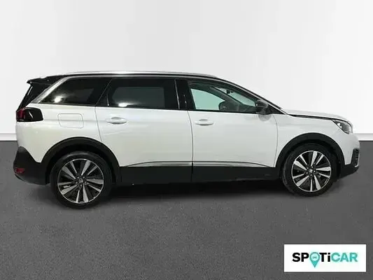 Usado Peugeot 5008 Allure 130 CV (95 kW) 2019 Blanco SUV