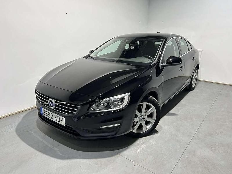 Usado Volvo S60 Momentum 150 CV (110 kW) 2017 Negro Berlina