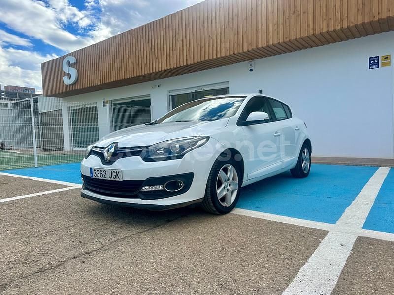 Usado Renault Mégane IV Business 110 CV (80 kW) 2016 Blanco Berlina