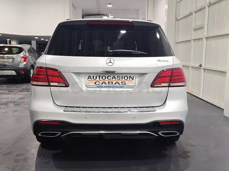 Usado Mercedes GLE250 204 CV (150 kW) 2016 Gris SUV