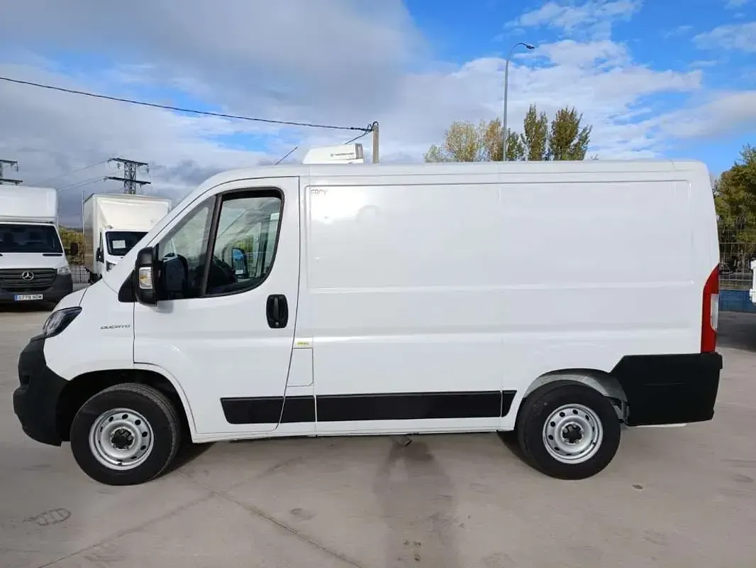 Usado Fiat Ducato 120 CV (88 kW) 2021 Blanco Van